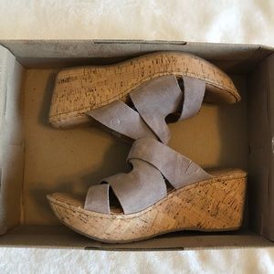 Womens Born Wedge. NEVER WORN!!